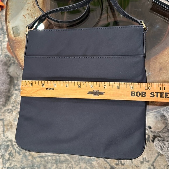 Michael Kors Kelsey Crossbody ADMIRAL Dark Navy crossbody - Picture 13 of 13